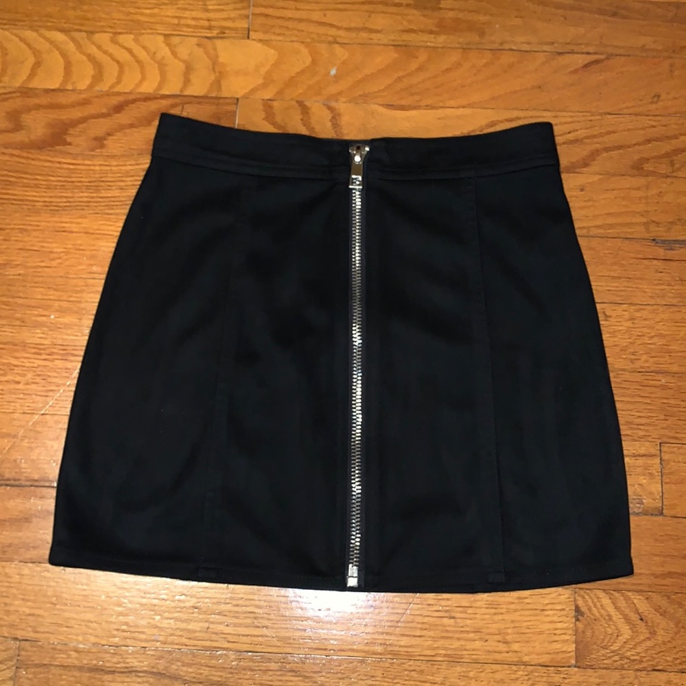 Soft black mini skirt